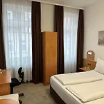 Goldenes Lamm Hotell 3*