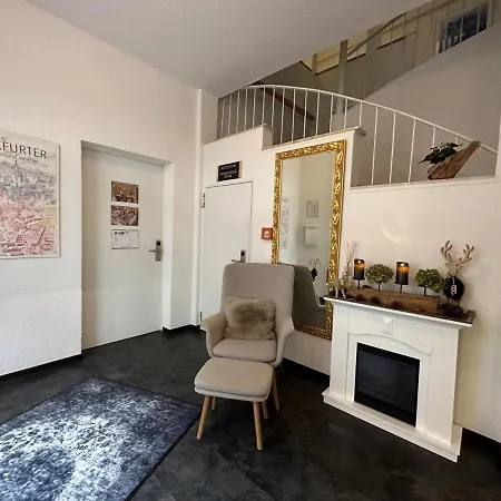 Ξενοδοχείο Goldenes Lamm 3*