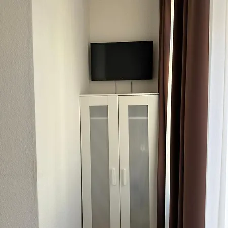 Ξενοδοχείο Goldenes Lamm 3*