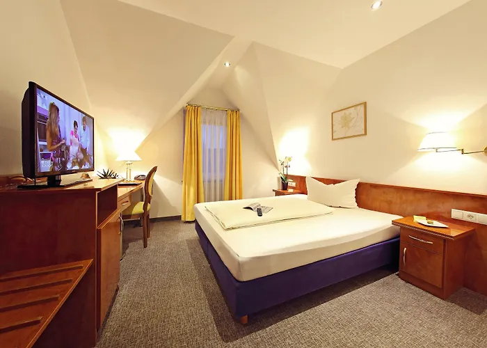 Hotel Goldenes Lamm 3*